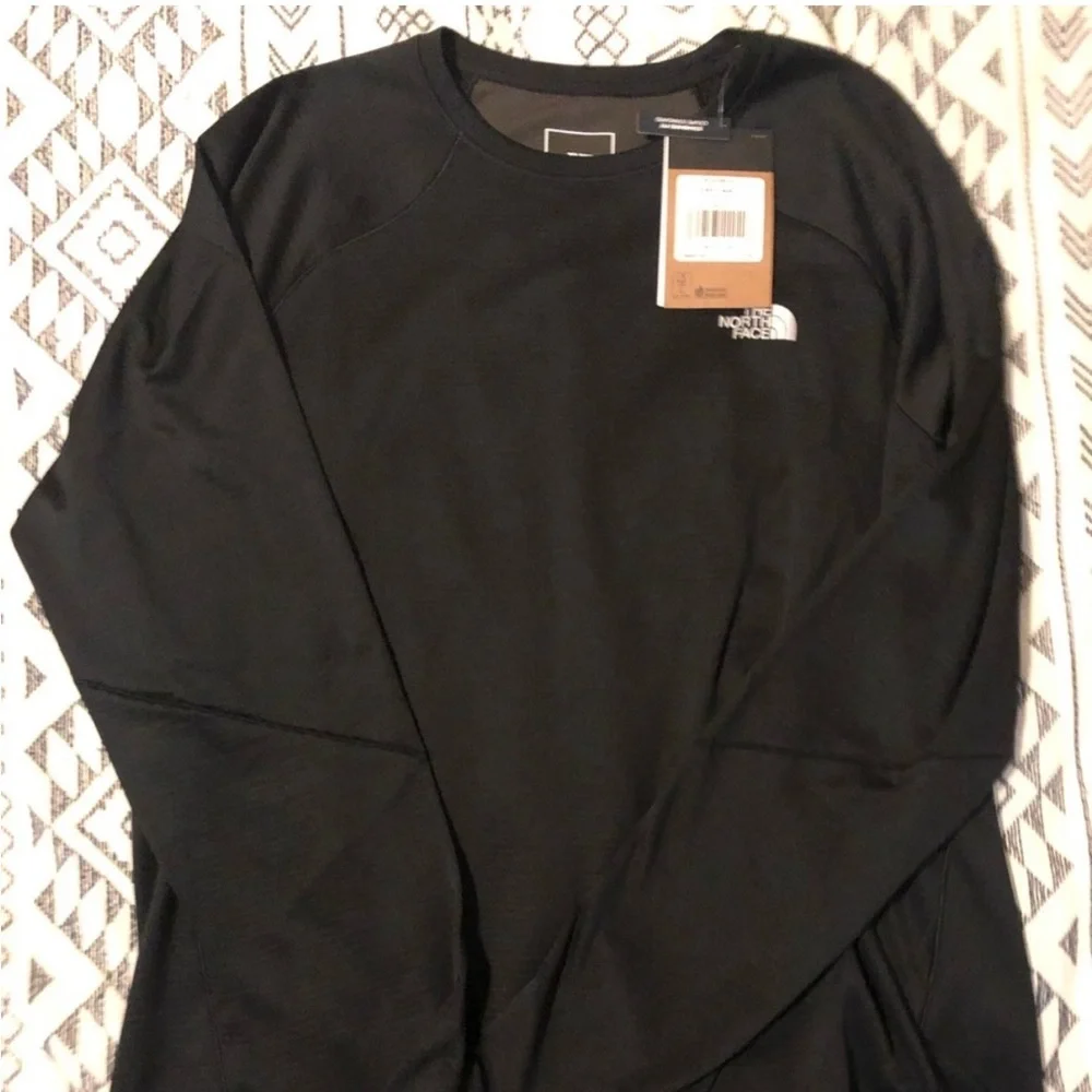 NEW The North Face Long Sleeve Tee - Winter Warm Black M